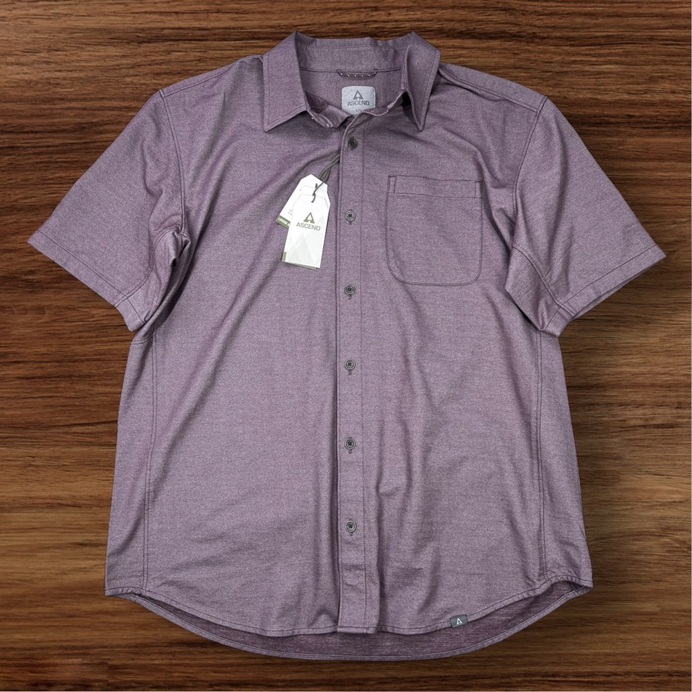 Ascend Men’s Short Sleeve Performance Button Down Shirt. Huckleberry. Large.